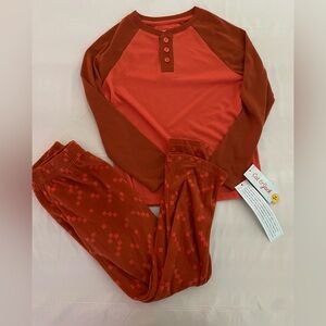 Cat & Jack Boys 2 piece pajama set size S(6-7) NWT
